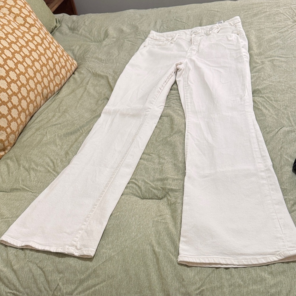 NWOT GOOD AMERICAN White Flared Jeans